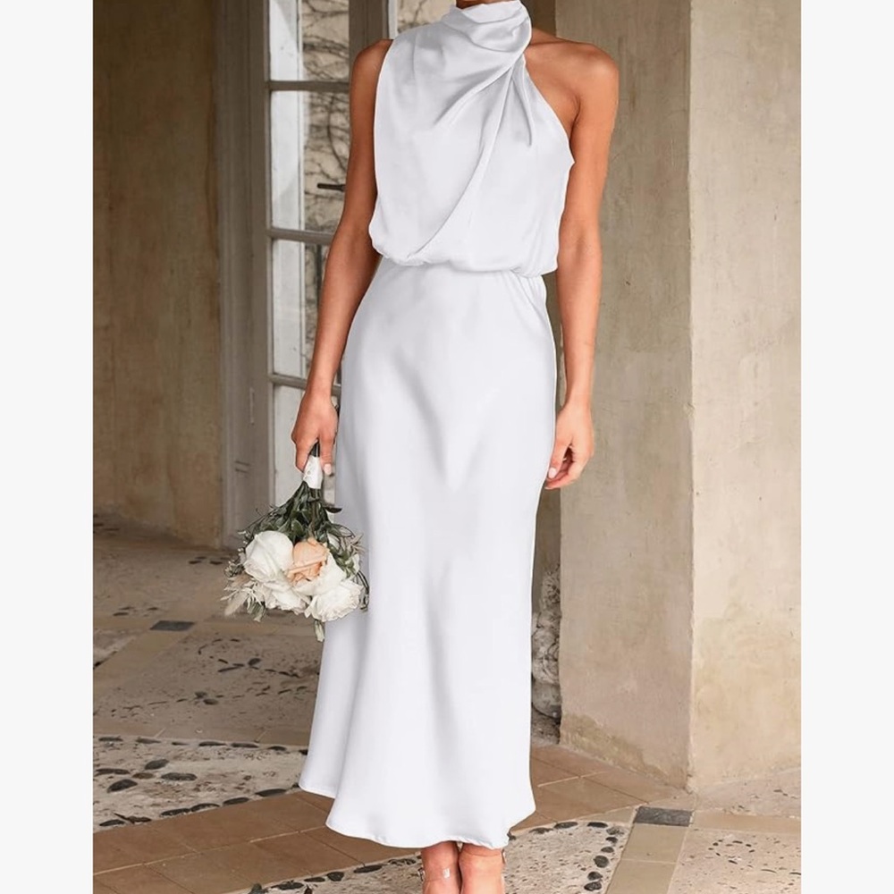 Chic White Sleeveless Maxi Dress - Picture 3 of 5